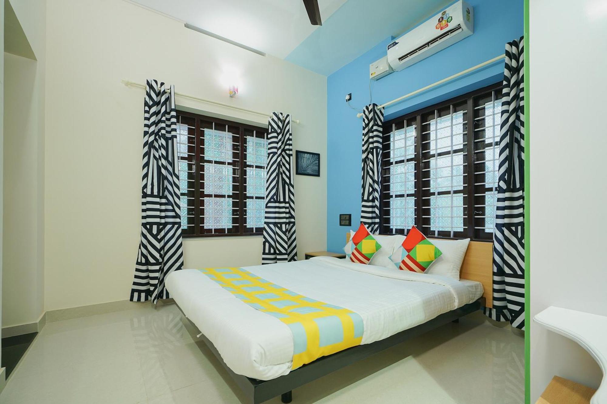 Hotel O Majestic Stays Kazhakuttam ภายนอก รูปภาพ