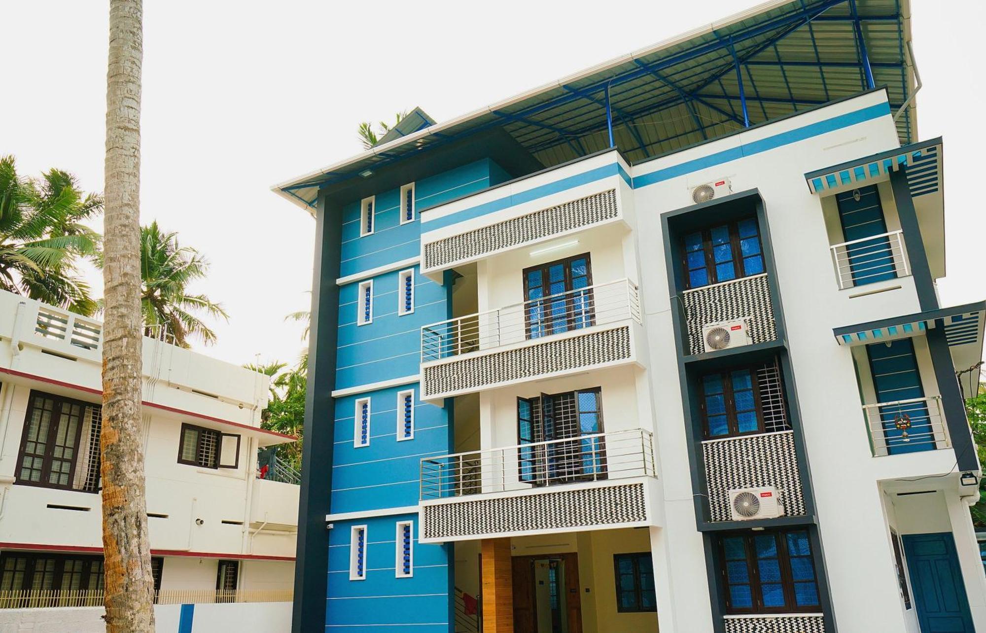 Hotel O Majestic Stays Kazhakuttam ภายนอก รูปภาพ