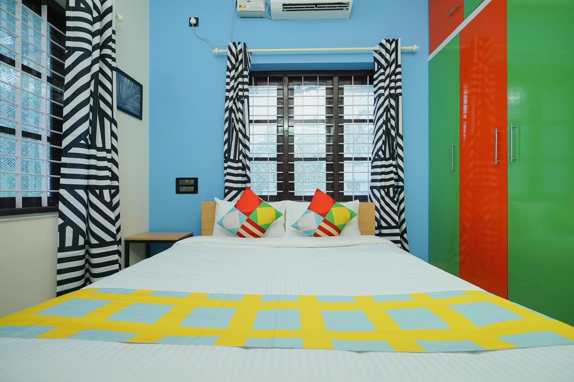 Hotel O Majestic Stays Kazhakuttam ภายนอก รูปภาพ